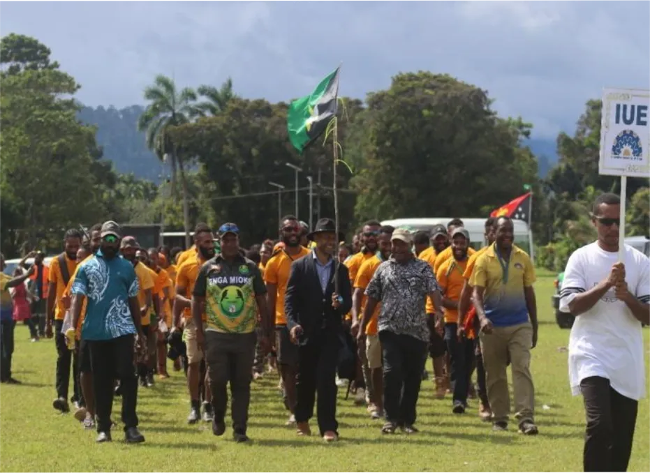 IUE Kambi, lead by, (left to right) Eugen Ben (SRC President), Robert Timon (Team Manager), Jerome Seth (Director – Project & Infrastructure), Wilfred Fafen (Director – Student Service Division) and Stanley Timun ( Sports and Recreation Director)